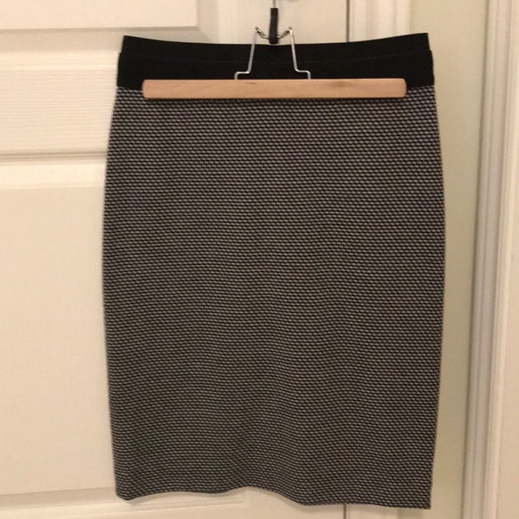 BCBG Skirt - Picture 1 of 5